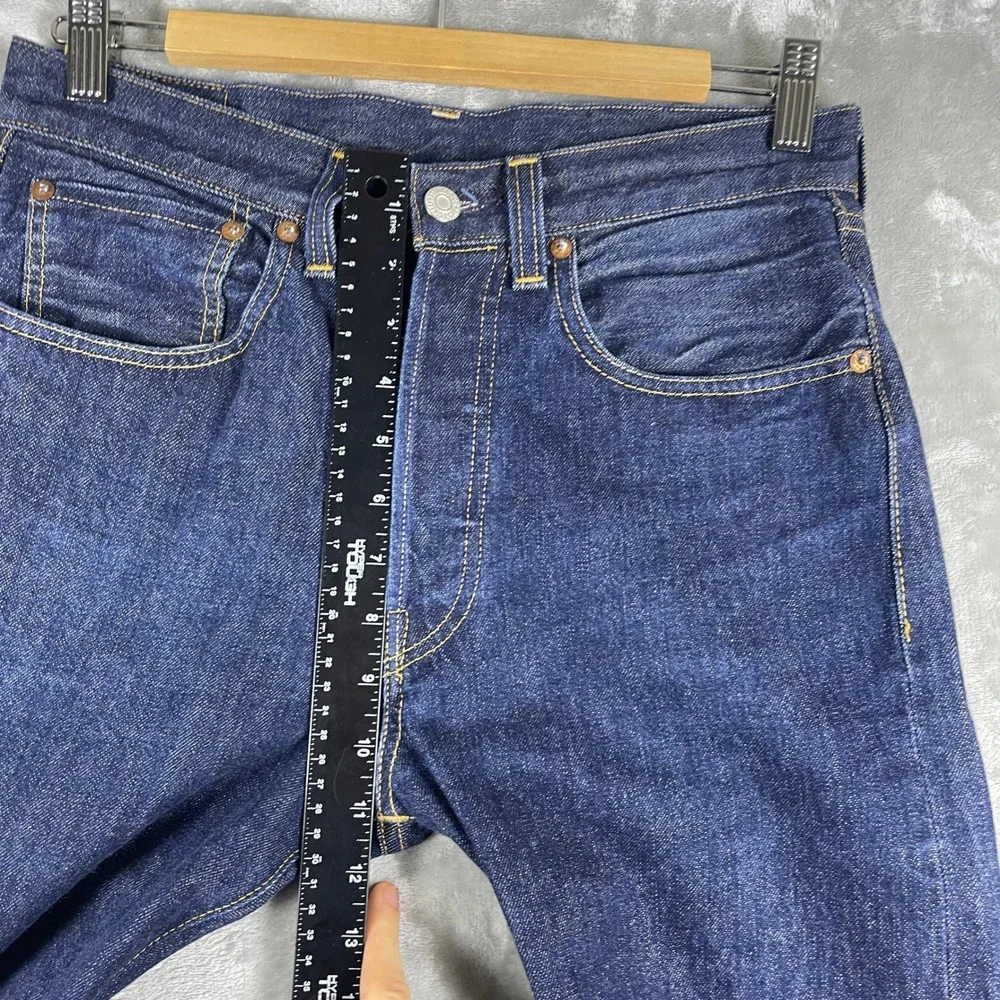 Levis item excellent